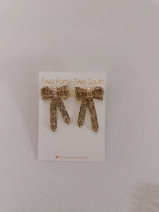 Bow earrings in gold